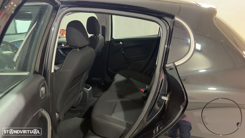 Peugeot 208 PureTech 110 Stop & Start Allure - 13