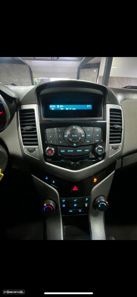 Chevrolet Cruze 2.0 VCDi LT - 4