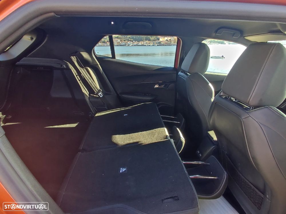 Peugeot 2008 1.2 PureTech GT Line - 24