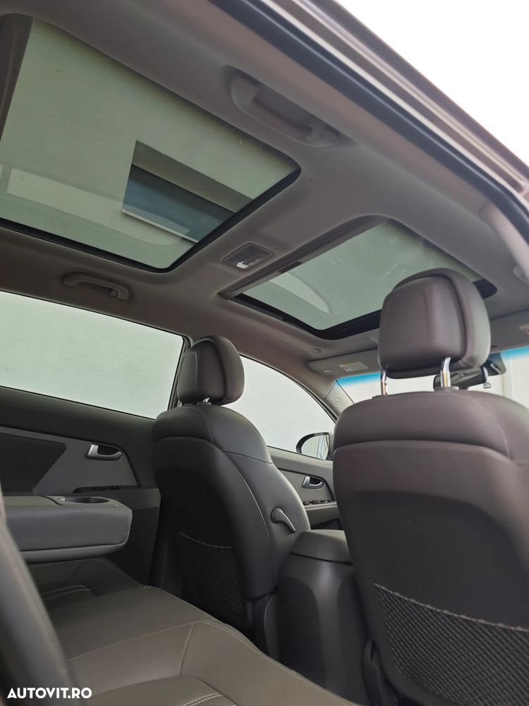 Kia Sportage 2.0 DSL MT 4x4 PREMIUM - 9