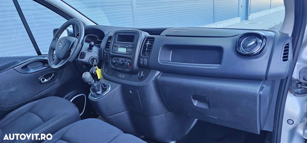 Opel Vivaro - 7