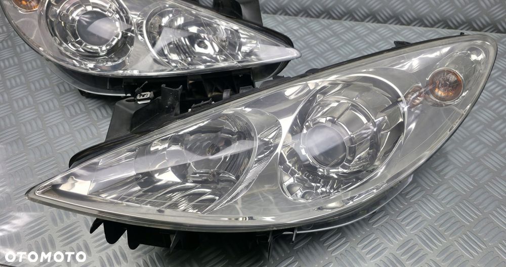 reflektor lampa prawa prawy lewa lewy przód przednia PEUGEOT 307 LIFT HB SW - 4