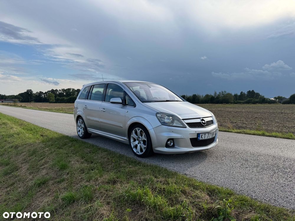 Opel Zafira - 2