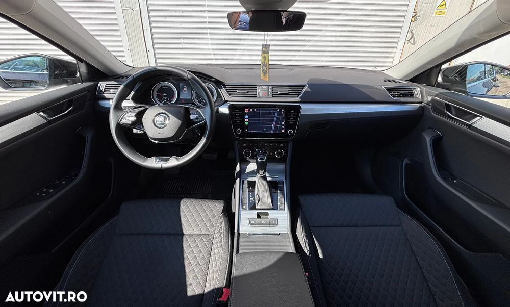 Skoda Superb 2.0 TDI DSG Style - 4