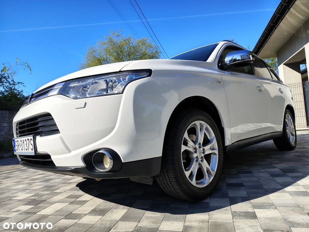 Mitsubishi Outlander 2.0 Intense 2WD - 10