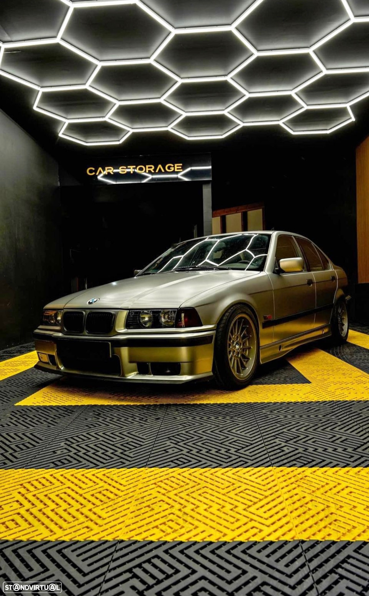 BMW 328 i Touring Sport - 16