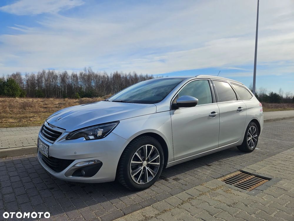 Peugeot 308 - 1