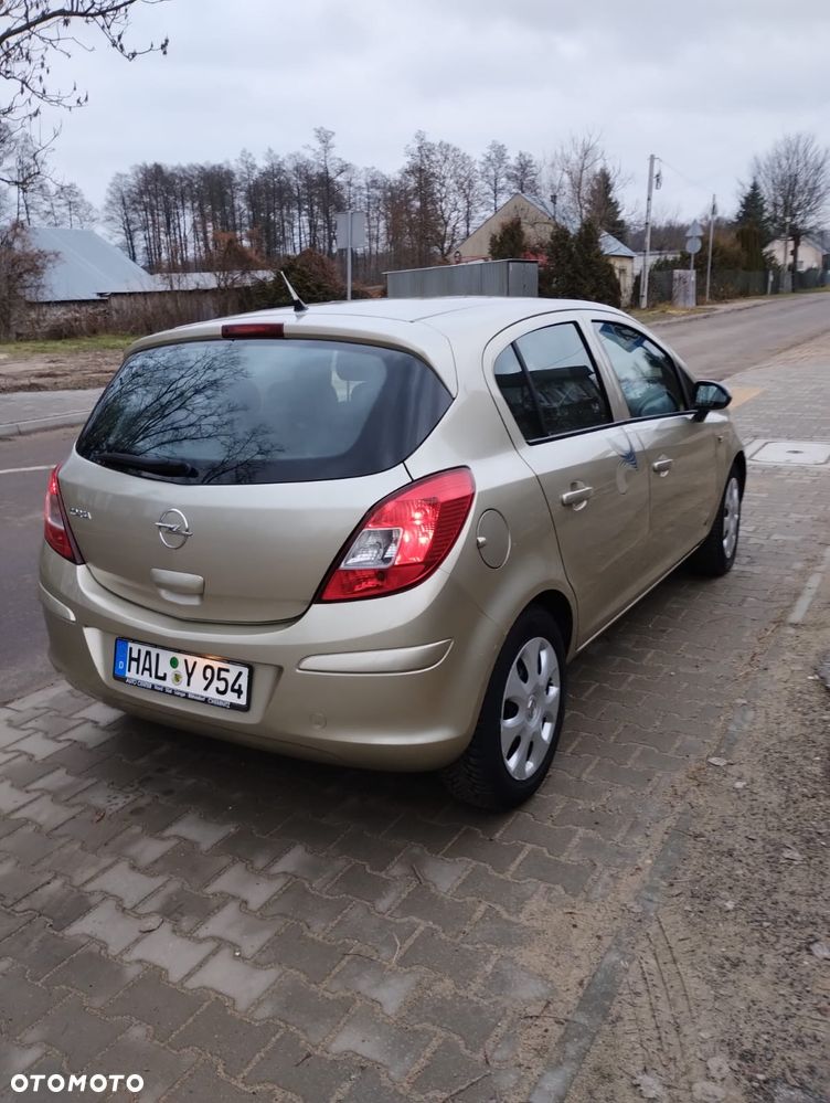 Opel Corsa 1.2 16V Innovation - 3