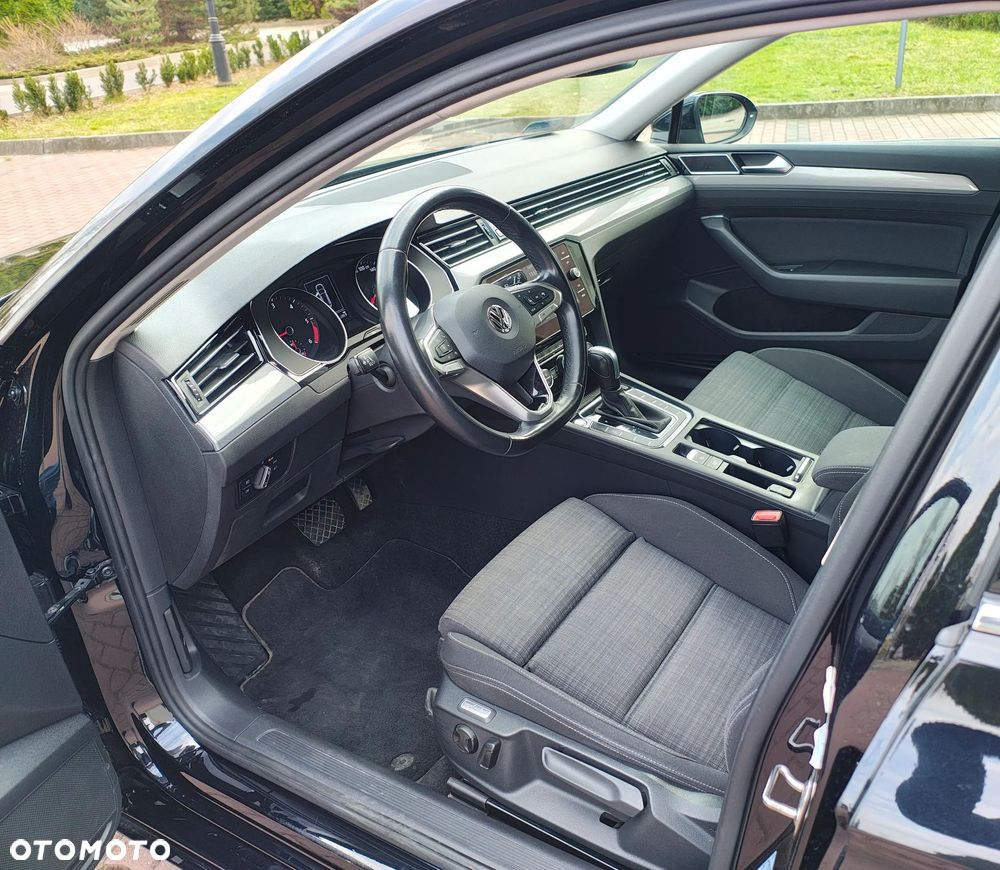 Volkswagen Passat 2.0 TDI EVO Business DSG - 31