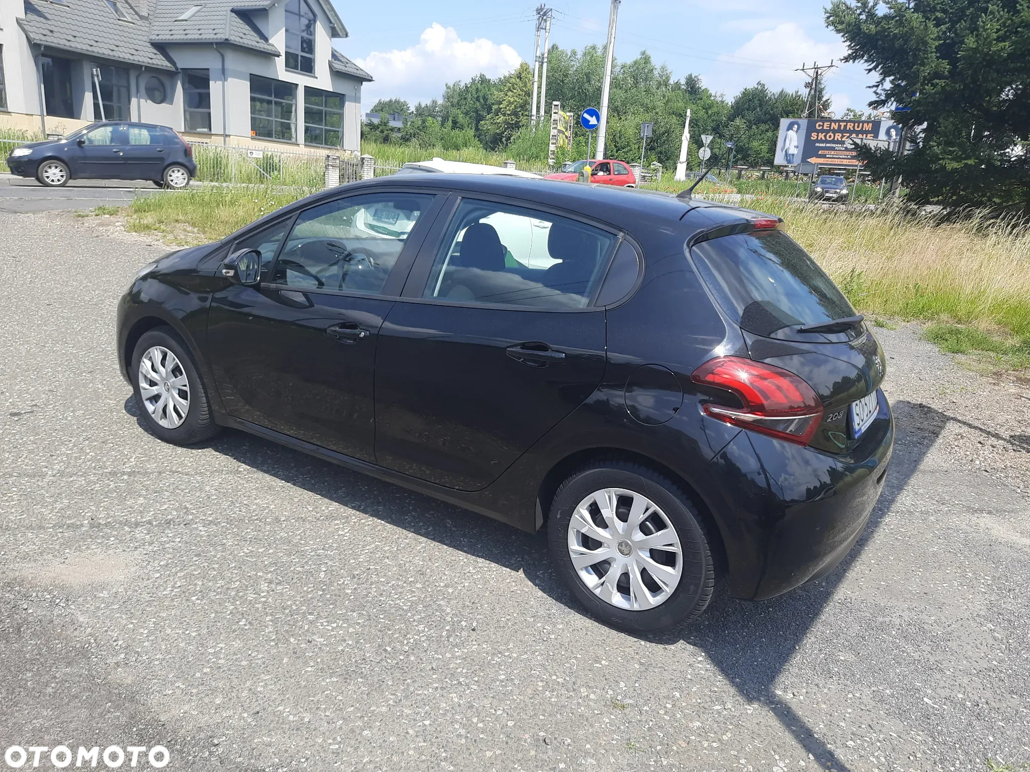 Peugeot 208 1.2 PureTech GPF Signature S&S - 5