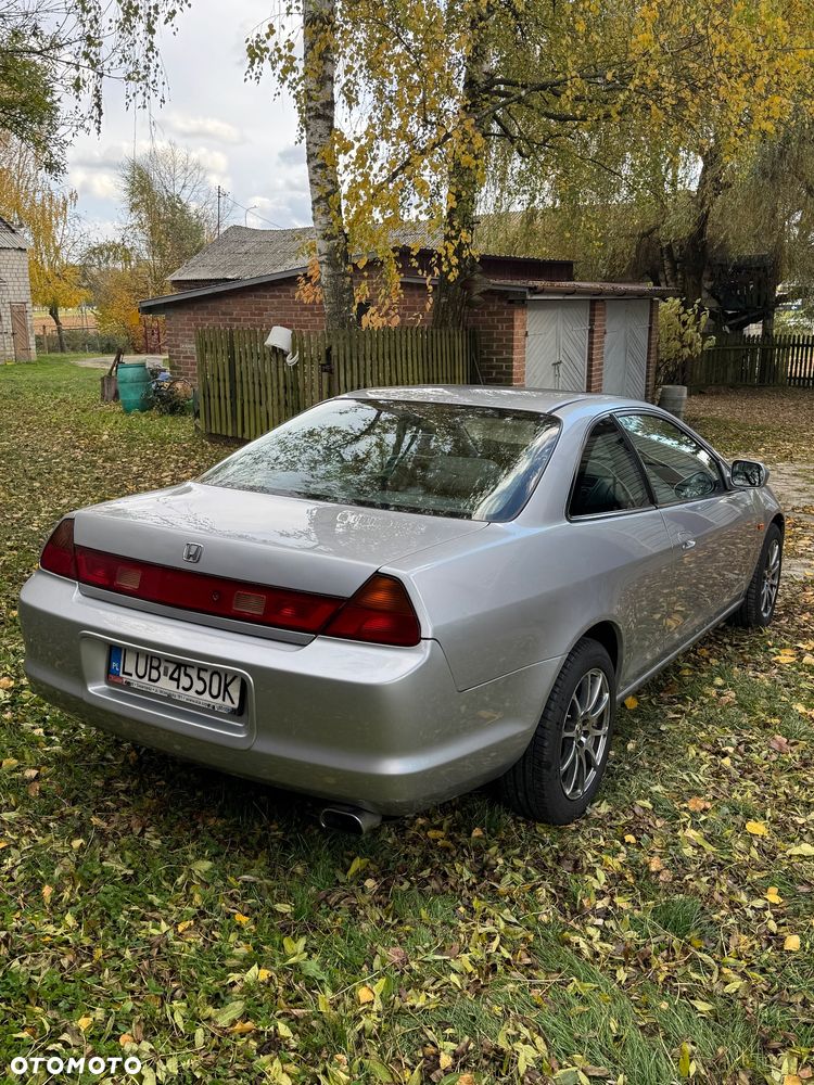 Honda Accord 2.0i ES - 6