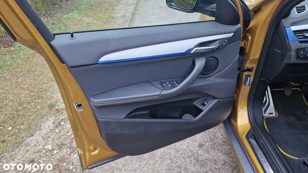 BMW X2 xDrive18d Edition M Mesh - 16