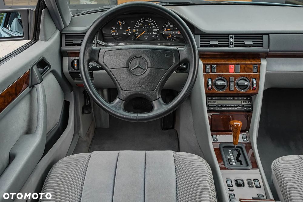 Mercedes-Benz W124 (1984-1993) - 14