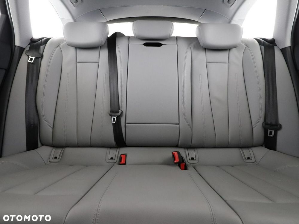 Audi A4 Avant 35 TDI Sport S tronic - 19