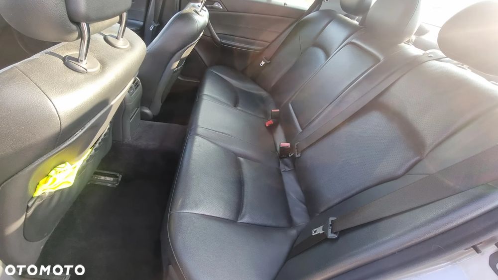 Mercedes-Benz Klasa C - 16