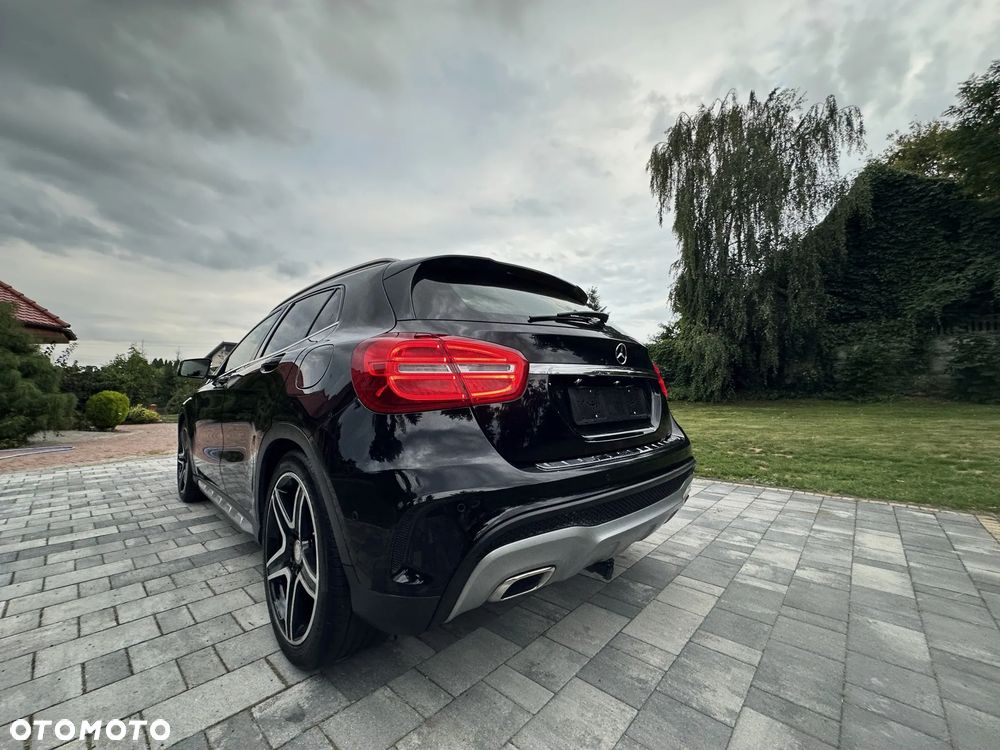 Mercedes-Benz GLA 200 AMG Line - 19