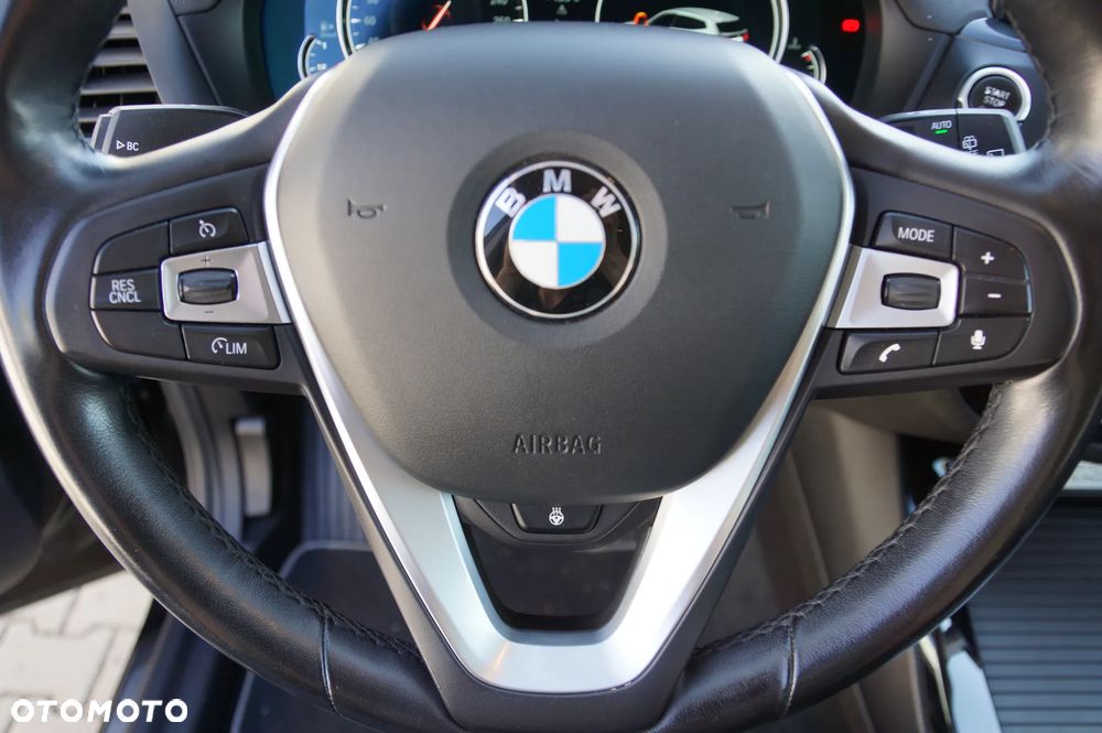 BMW X3 xDrive20d - 21