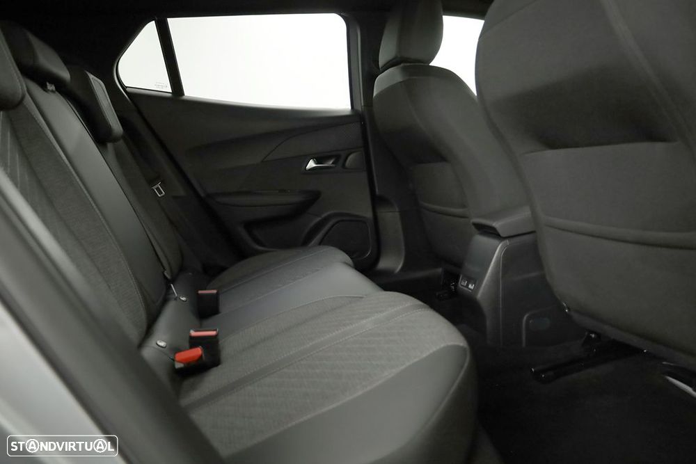 Peugeot 2008 1.2 PureTech Allure - 22