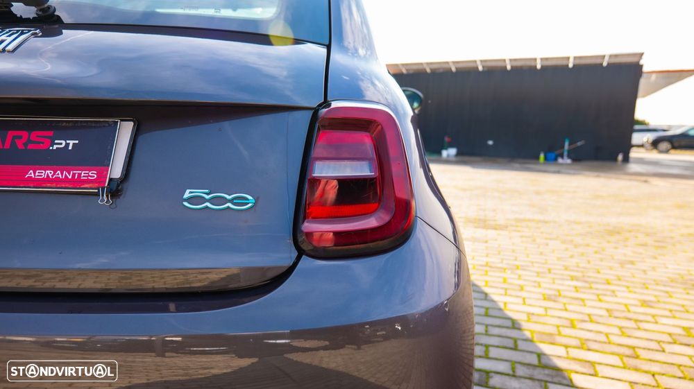 Fiat 500e 42kWh ICON - 32
