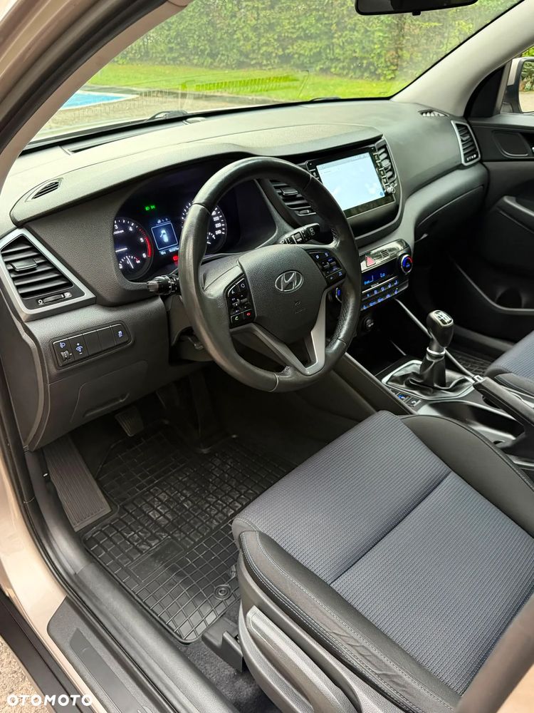 Hyundai Tucson - 25