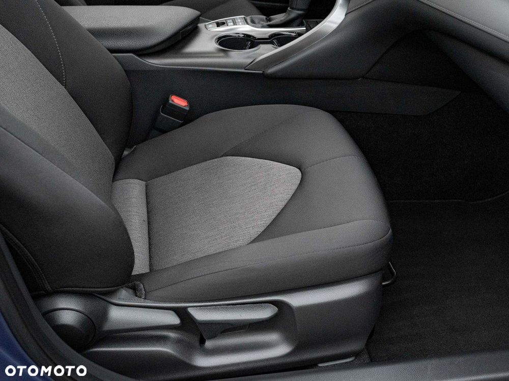 Toyota Camry - 29