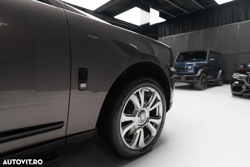 Rolls-Royce Cullinan Standard - 30