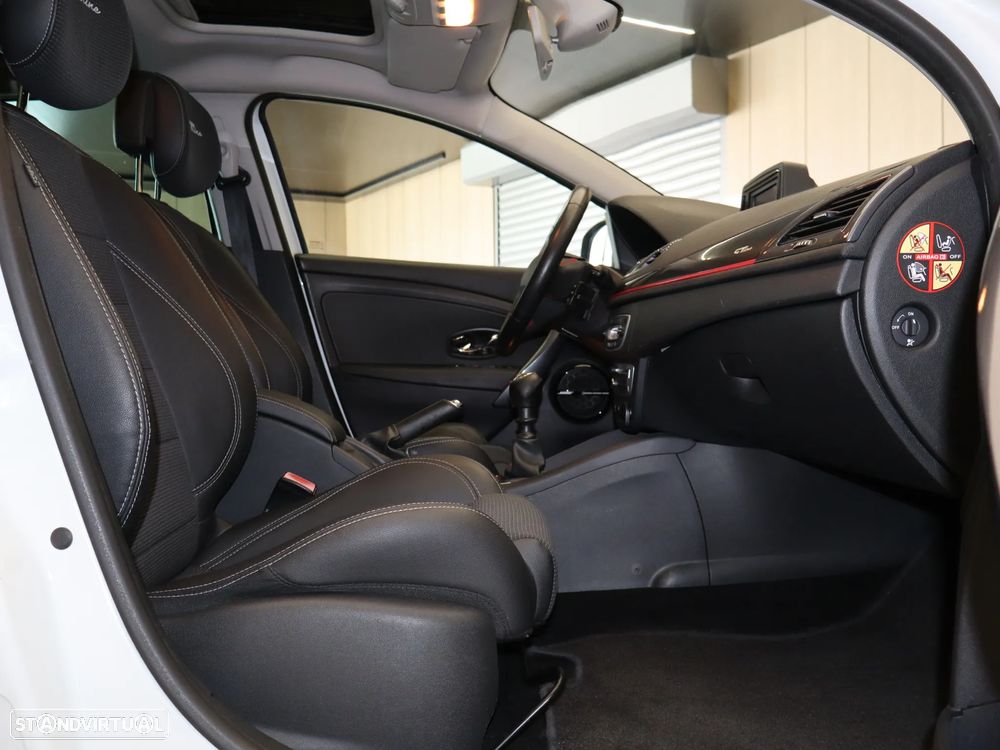 Renault Mégane Sport Tourer 1.5 dCi GT Line - 18