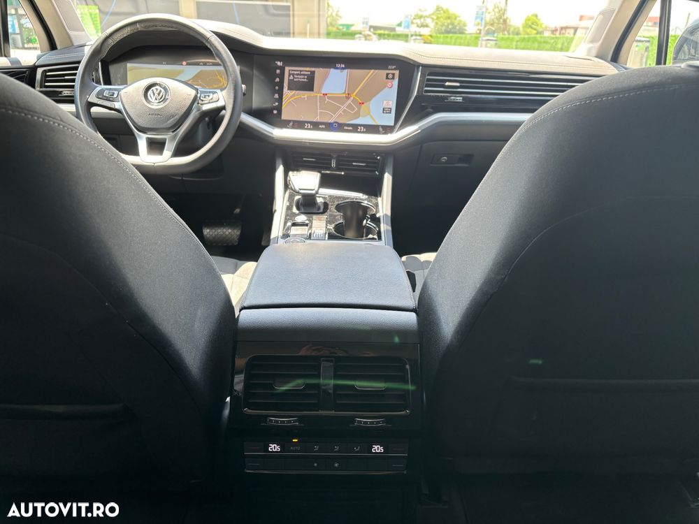 Volkswagen Touareg 3.0 V6 TDI 4Motion DPF Automatik - 28