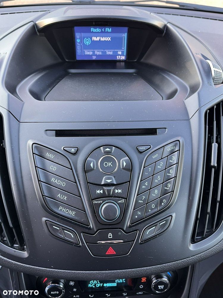 Ford Kuga - 12