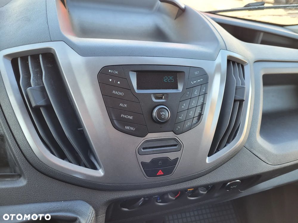 Ford Transit - 27