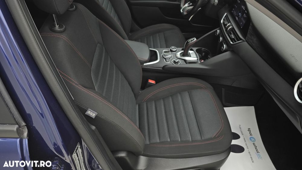 Alfa Romeo Giulia 2.0 Turbo RWD AT8 Super - 19