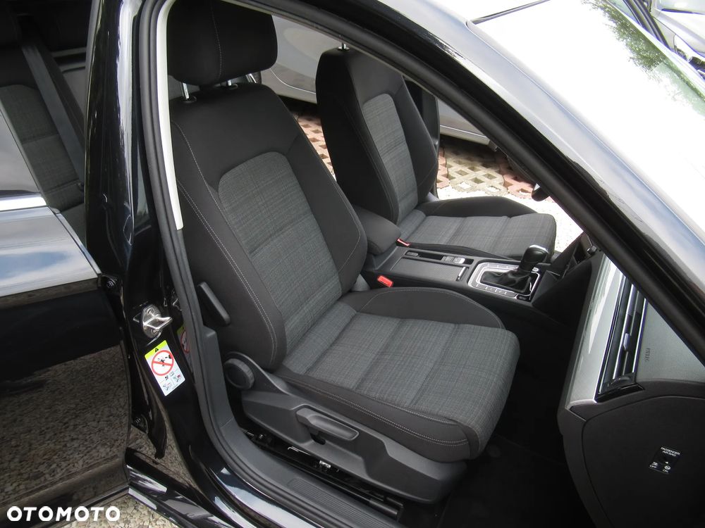 Volkswagen Passat 2.0 TSI Business DSG - 10