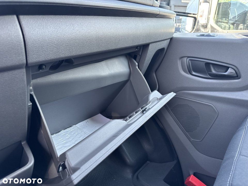 Ford Transit - 27