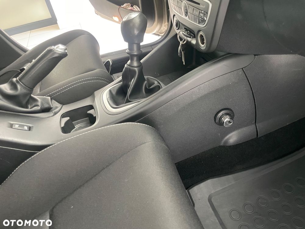 Renault Megane 1.6 16V Dynamique - 8