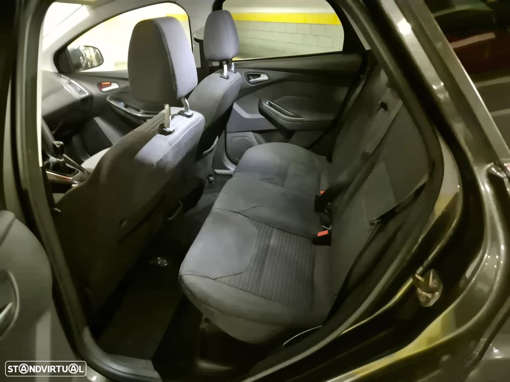 Ford Focus SW 1.5 TDCi Titanium - 23