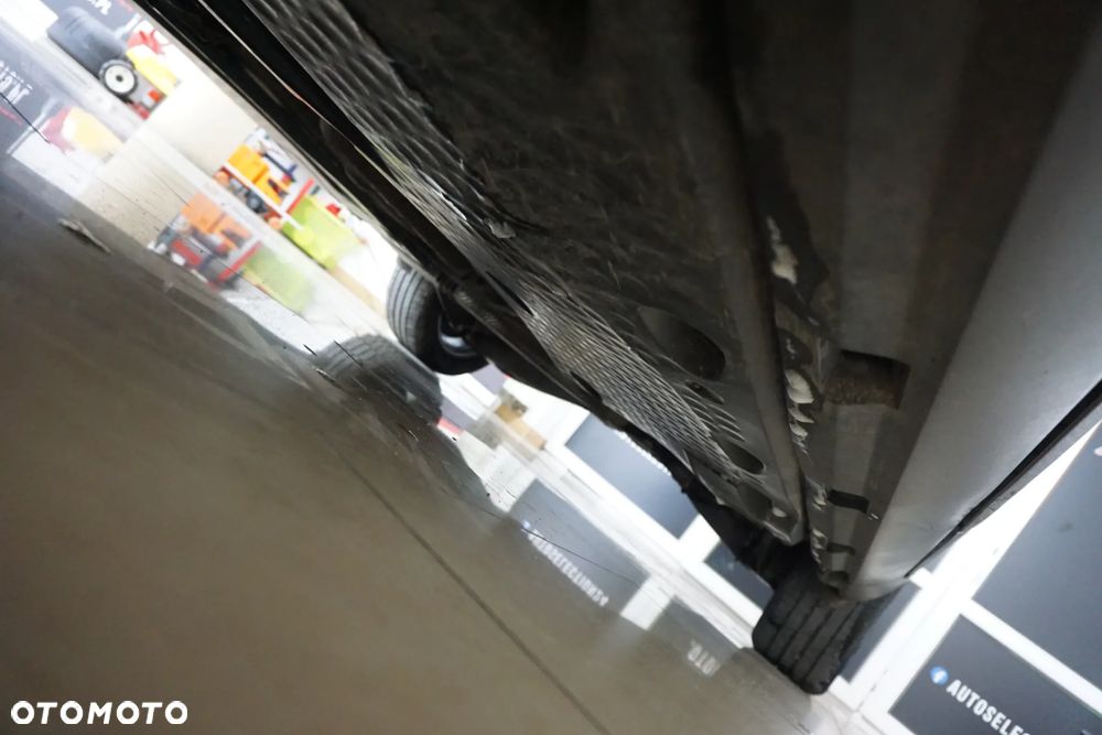 Volkswagen Passat 2.0 TDI DSG Comfortline - 15