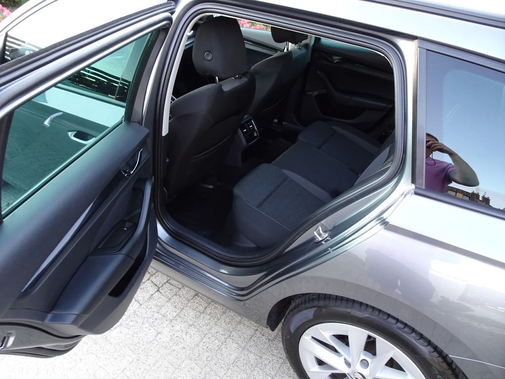 Skoda Octavia 2.0 TDI Ambition - 17