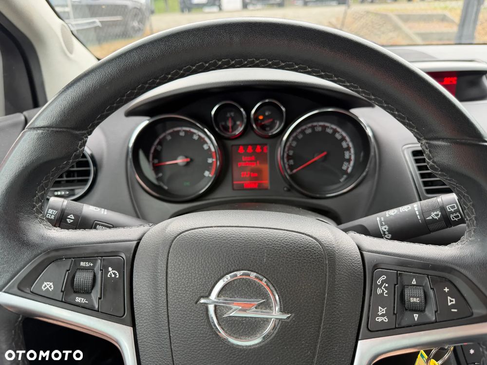 Opel Meriva 1.4 Cosmo - 23