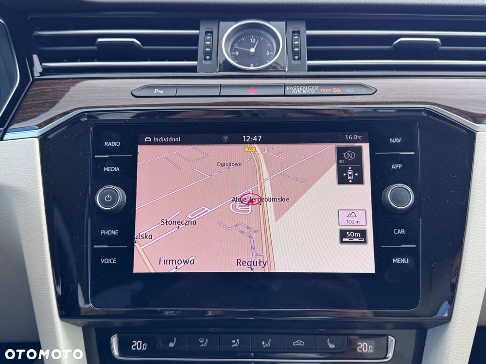 Volkswagen Passat - 14