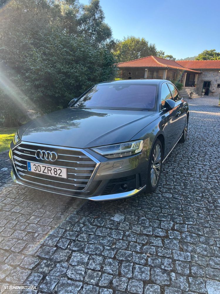 Audi A8 - 1
