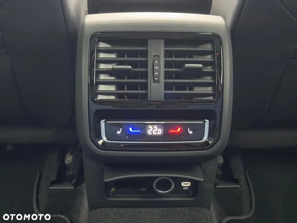 Volkswagen Arteon 2.0 TDI SCR 4Motion DSG R-Line - 18
