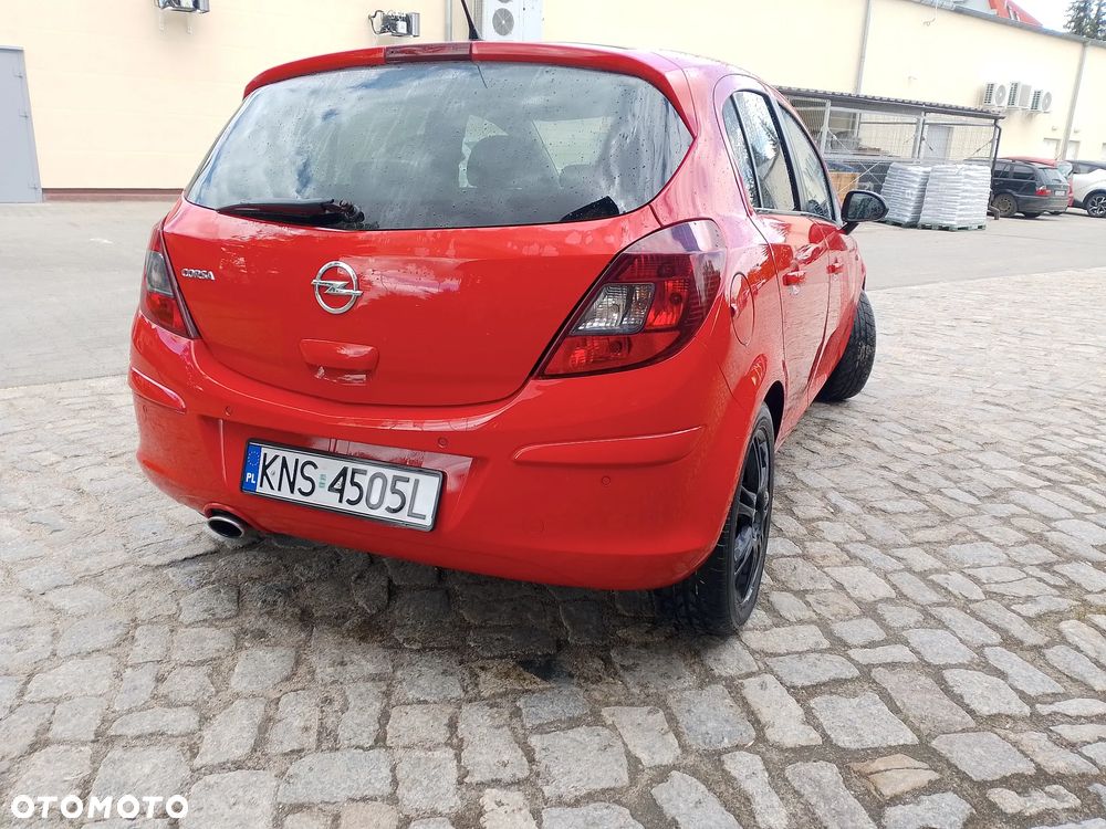 Opel Corsa 1.4 16V Color Edition - 9
