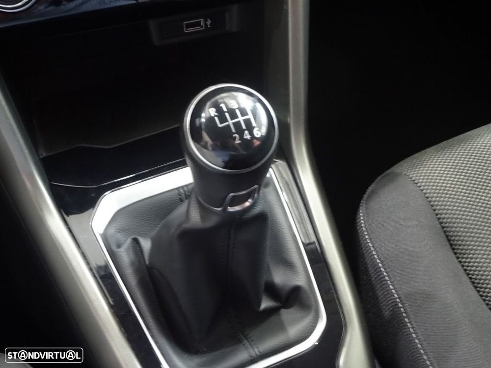 VW T-Roc 1.6 TDI Style - 28