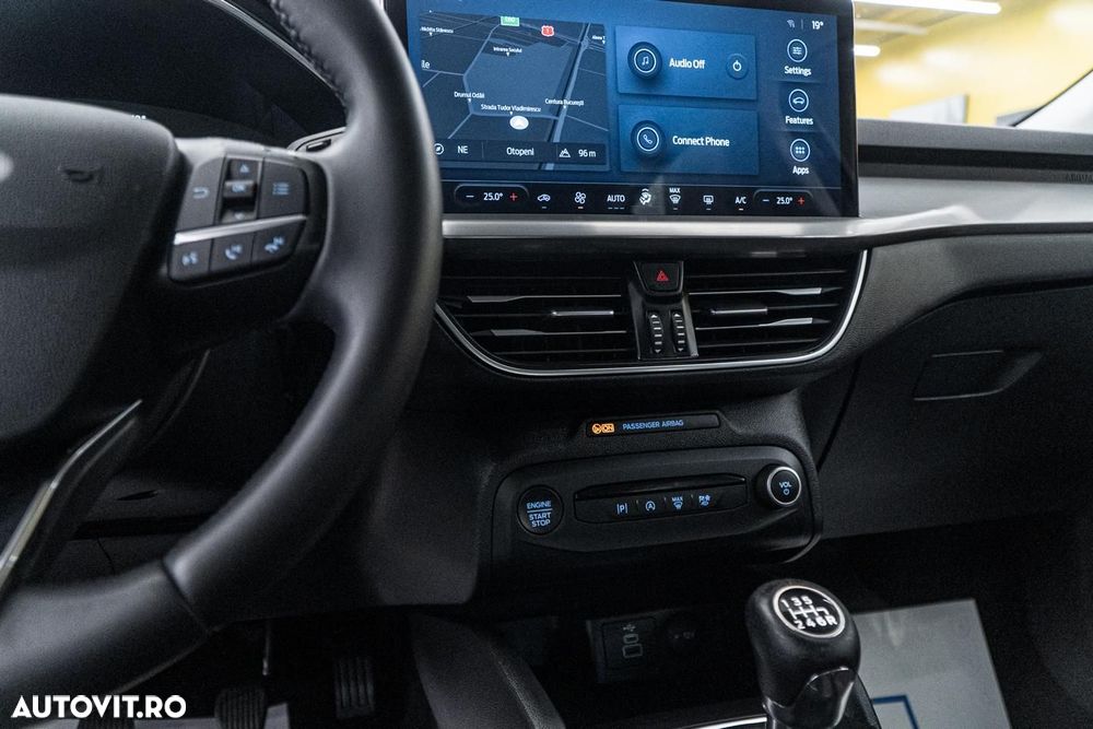 Ford Focus 1.0 EcoBoost Titanium - 26
