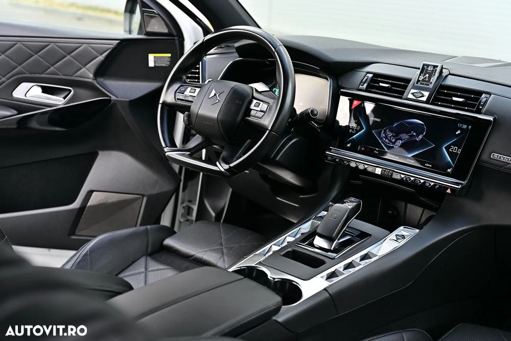 DS Automobiles DS 7 Crossback 4x4 300 RIVOLI - 17
