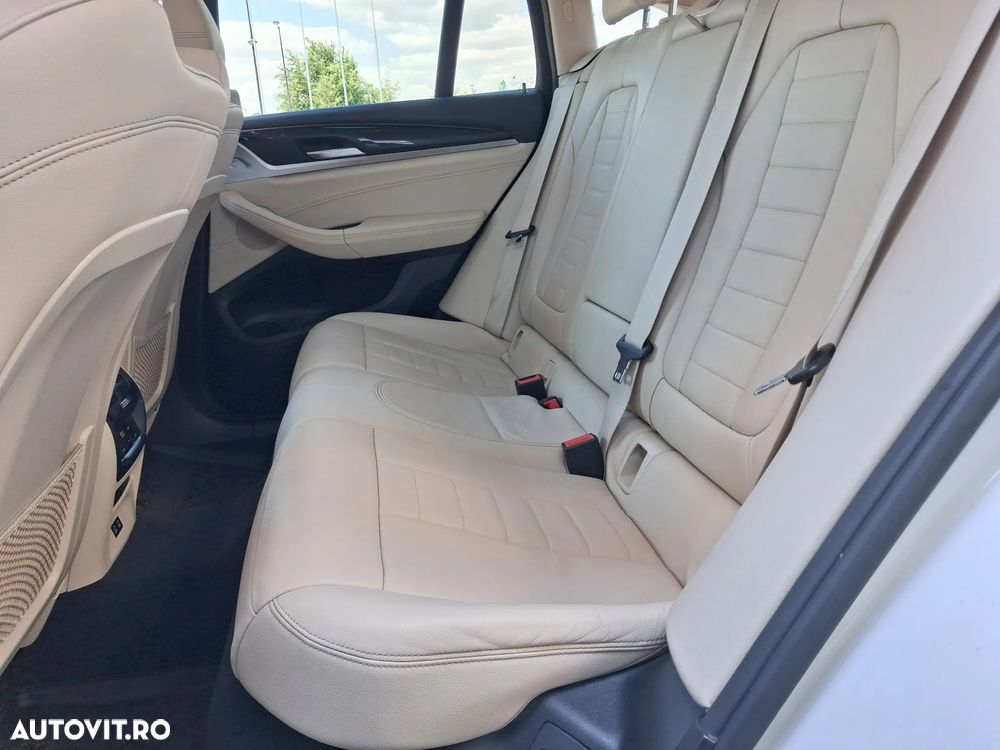 BMW X4 xDrive20d xLine - 32