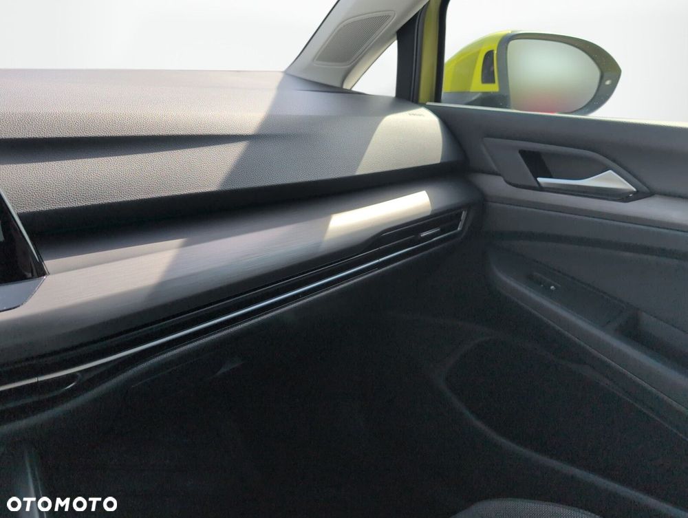 Volkswagen Golf 1.5 eTSI EVO Style DSG - 32