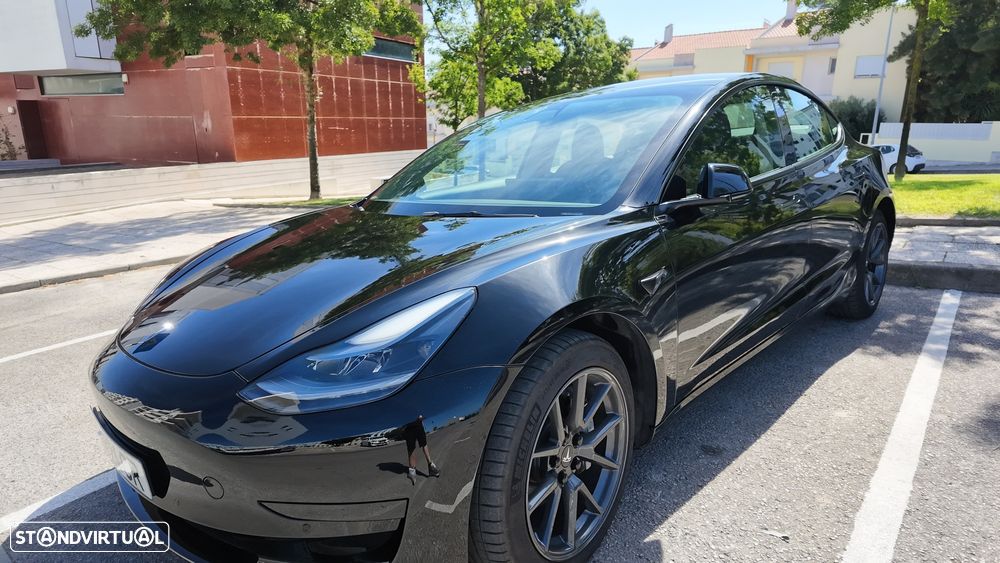 Tesla Model 3 Standard Range Plus RWD - 1