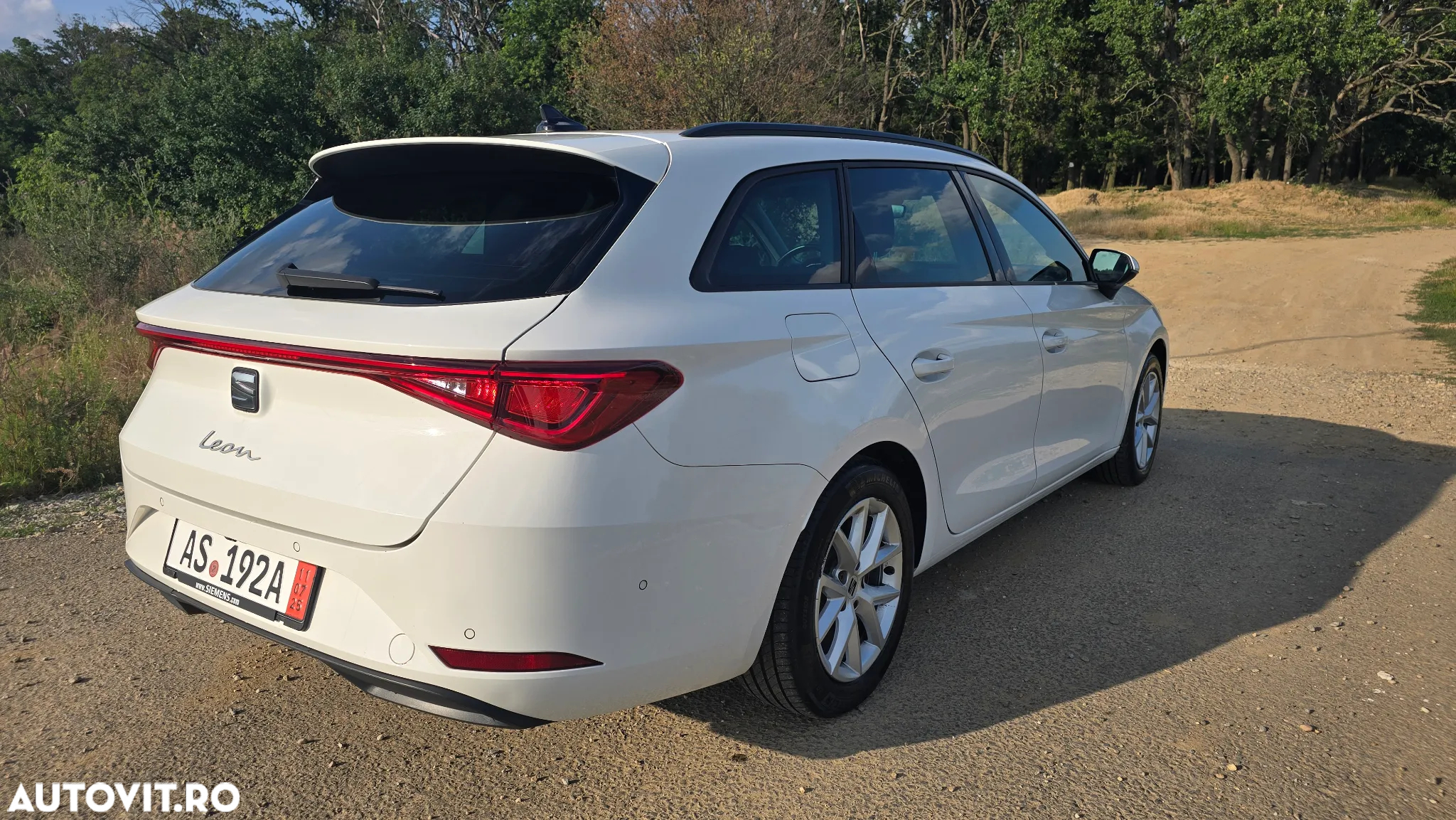 Seat Leon Sportstourer 2.0 TDI DSG Style Edition - 8
