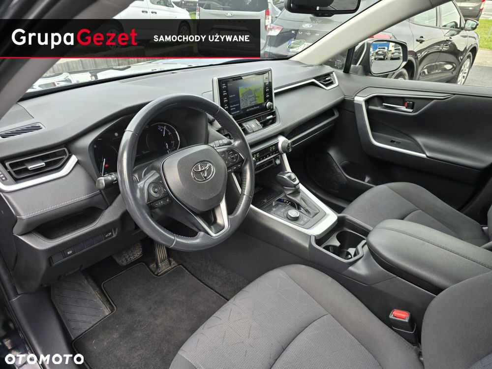 Toyota RAV4 - 11